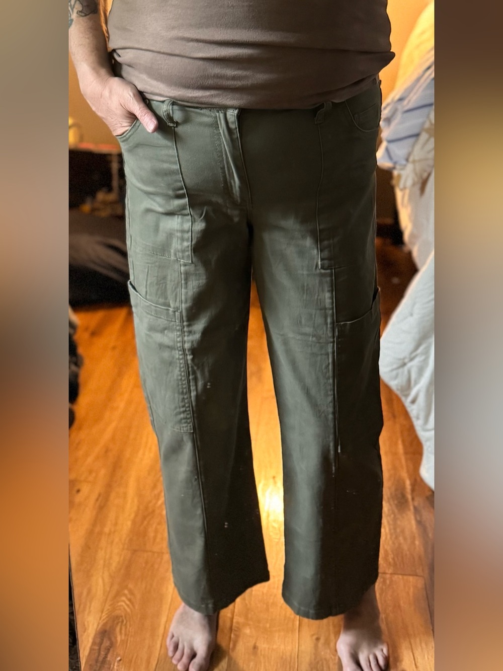 Celebrity Pink Wide Leg Olive Cotton Cargo Pants, Size 13/31